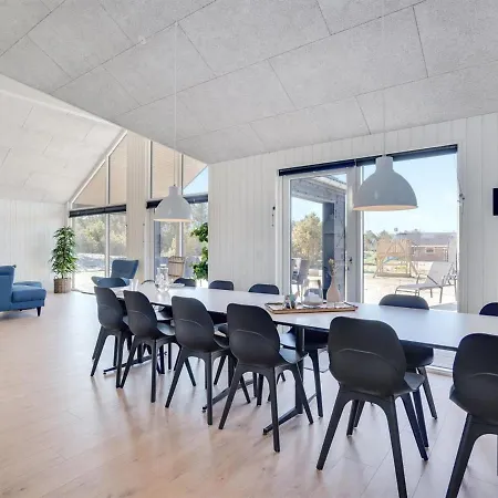 Holiday Uthwagin - 850m From The Sea In Western Jutland By Interhome Holiday home Vejers Strand